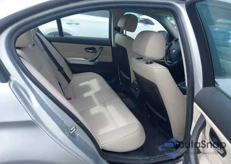 2011 BMW 328I xDrive z USA, uszkodzony, nr VIN WBAPK5C57BA995965